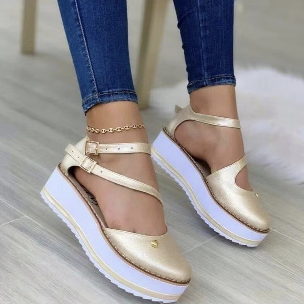 TS | Chic platform wedge sandals