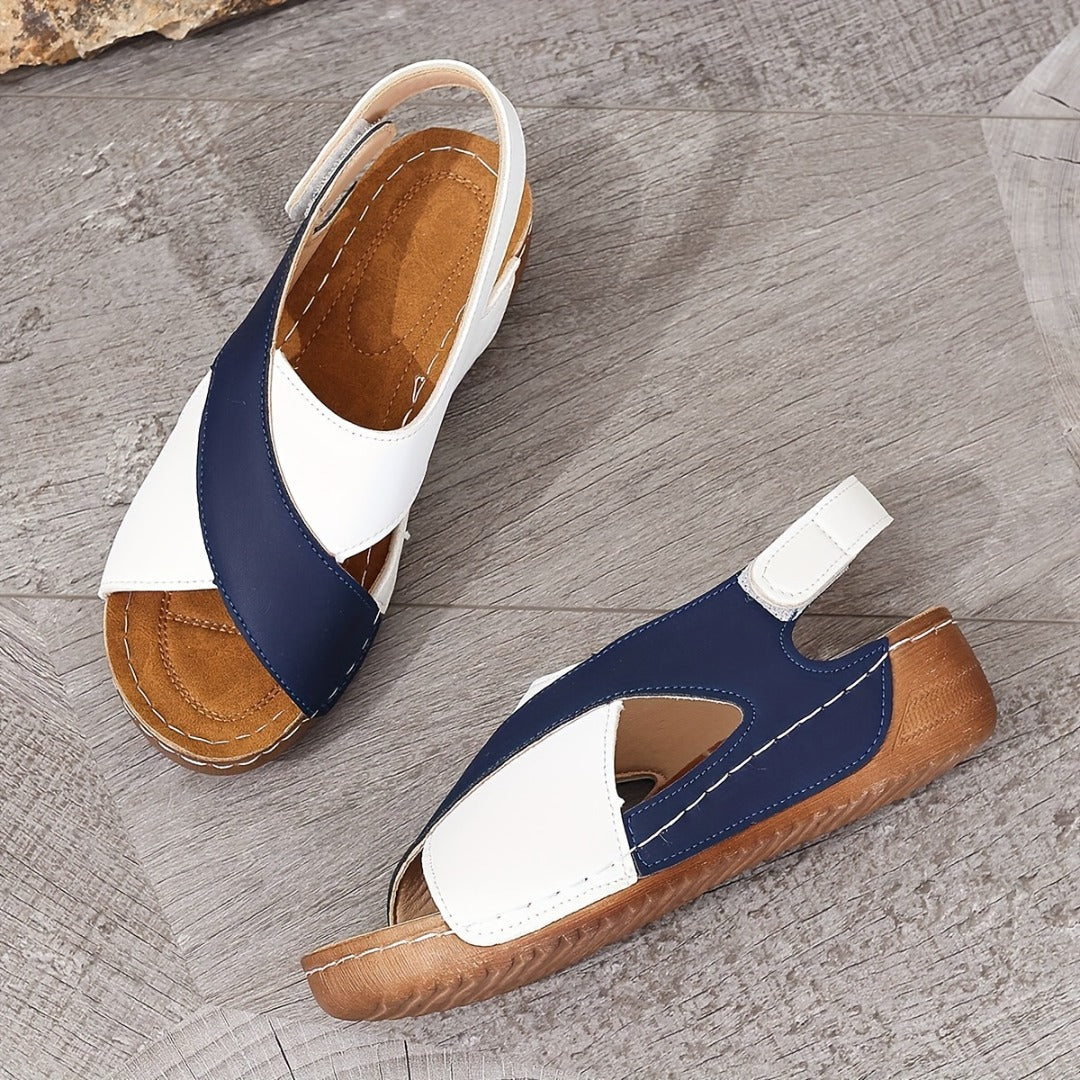 TS | Casual wedge sandals with cross straps