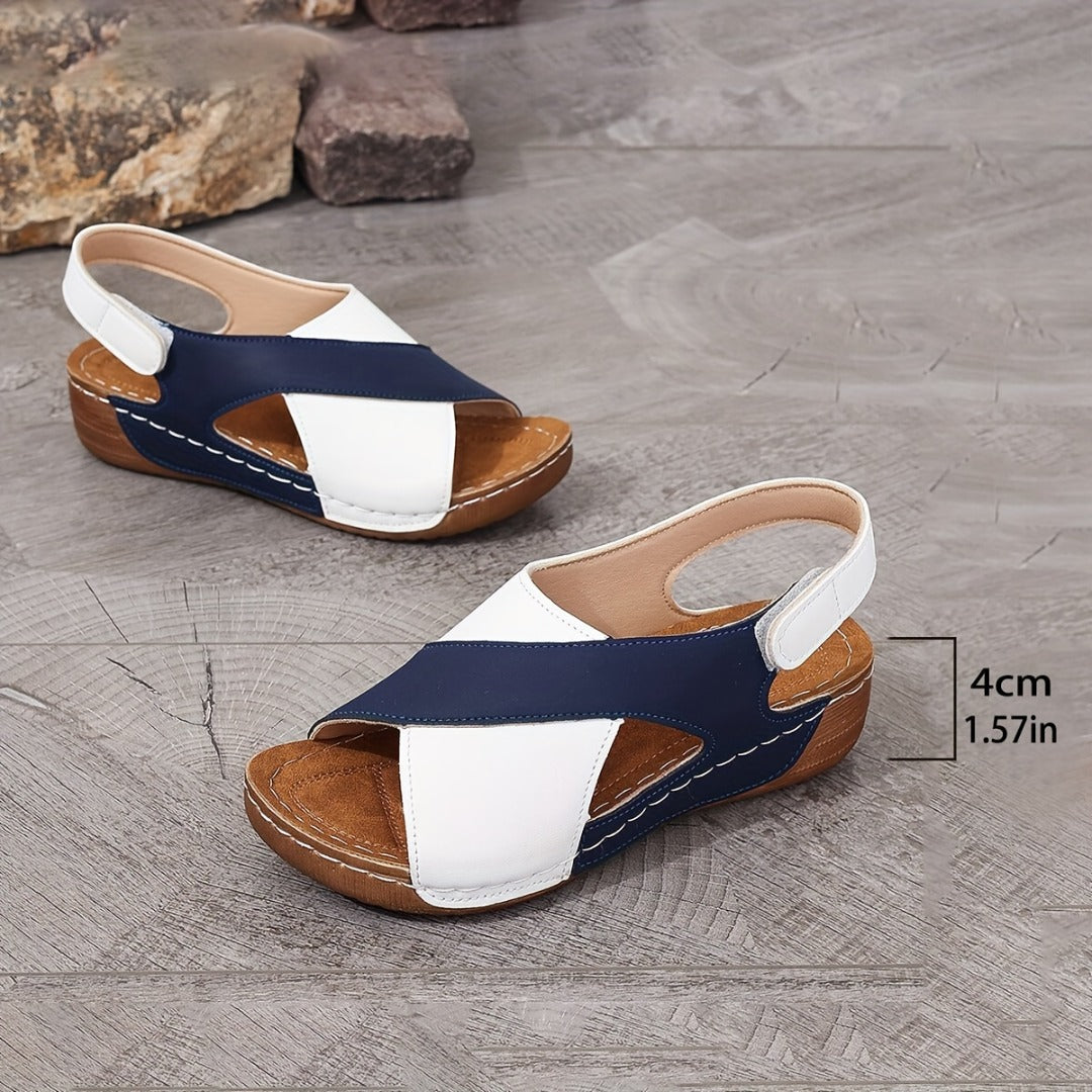 TS | Casual wedge sandals with cross straps