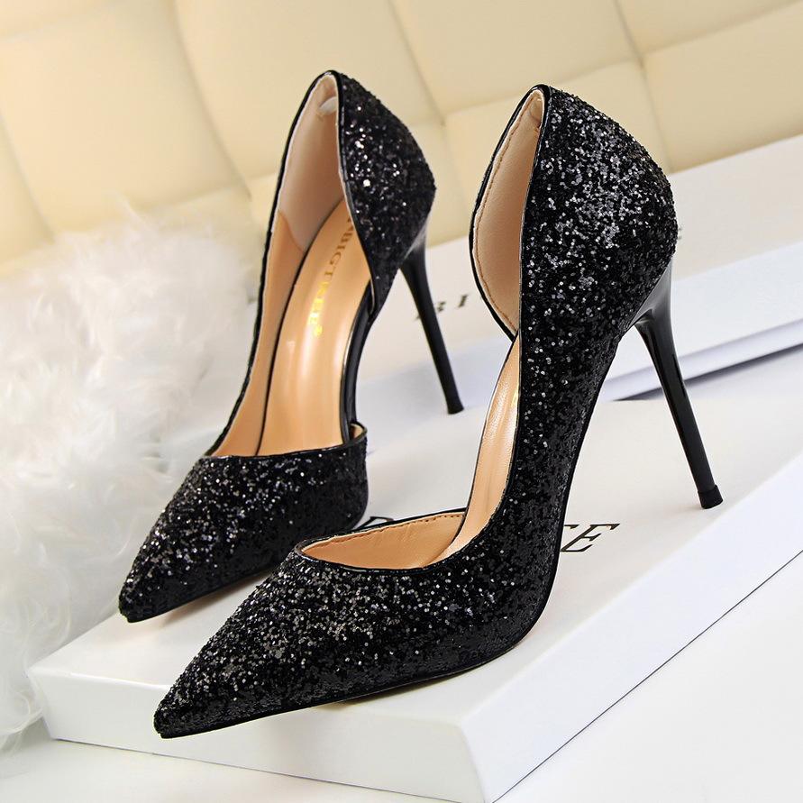 TS | Elegant glittering stiletto heels