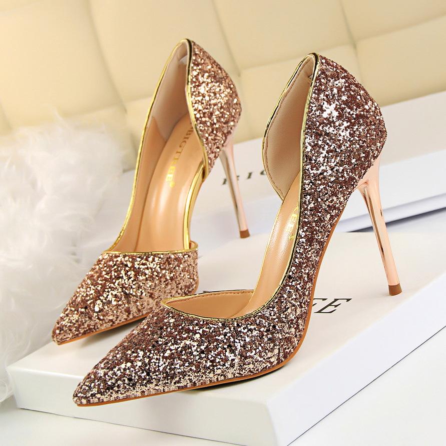 TS | Elegant glittering stiletto heels