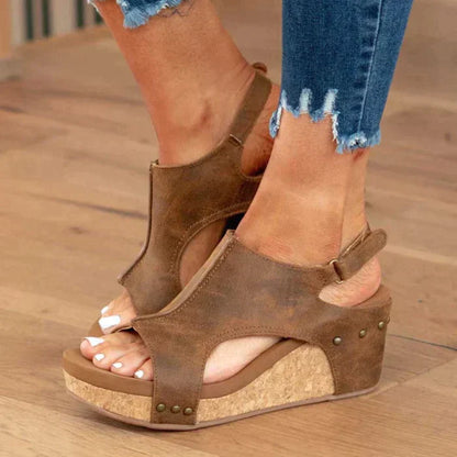 TS | Elegant summer wedge sandals