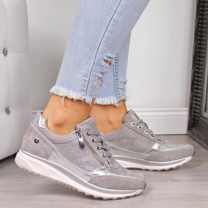 TS | Metallic sneakers with zip