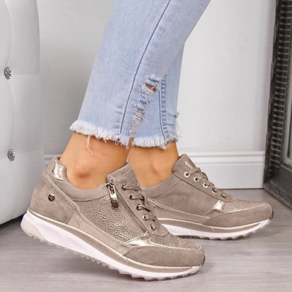 TS | Metallic sneakers with zip