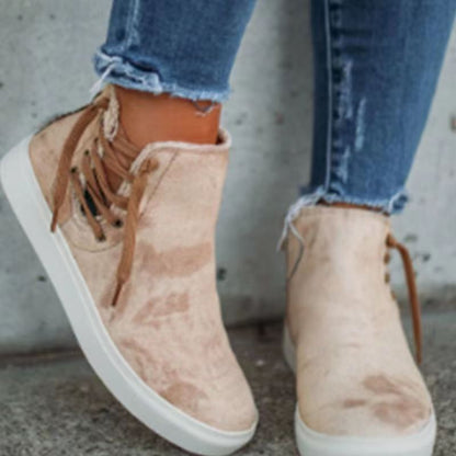 TS | Stylish high-top sneakers