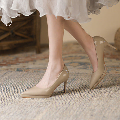 TS | Nude high heels with pointed toes