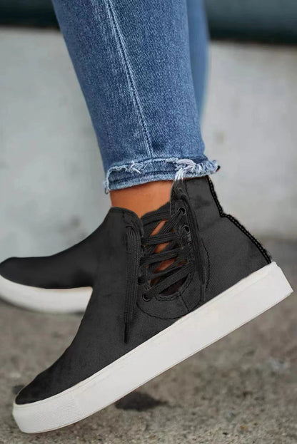 TS | Stylish high-top sneakers