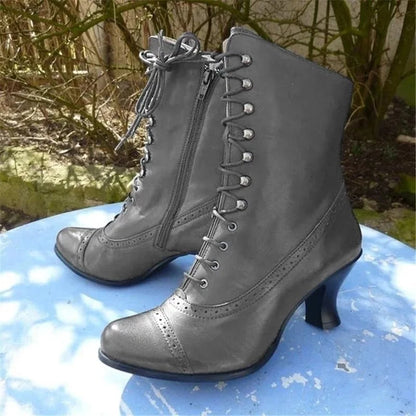 TS | Victorian lace-up boots with heel