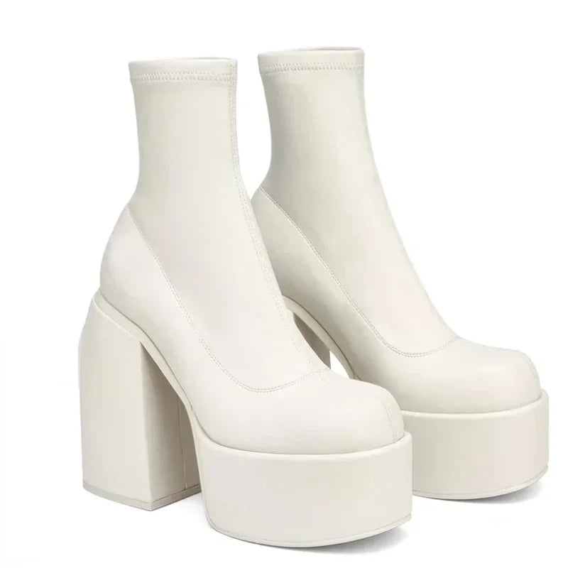 TS | Relaxed and supportive platform ankle boots