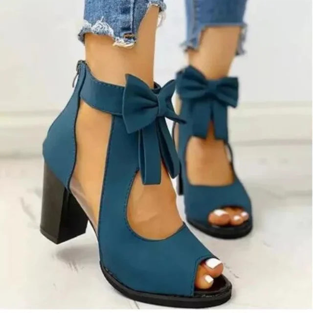 TS | Chic bow heels