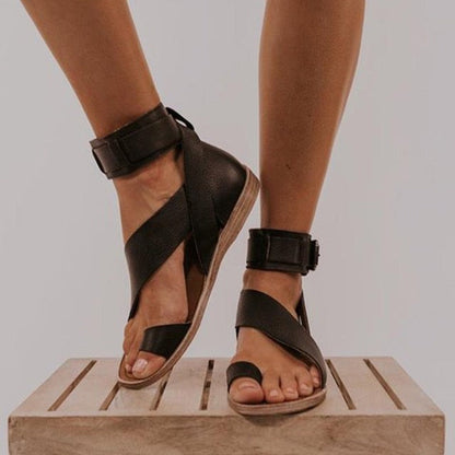 TS | Cross strap ankle wrap toe ring sandals