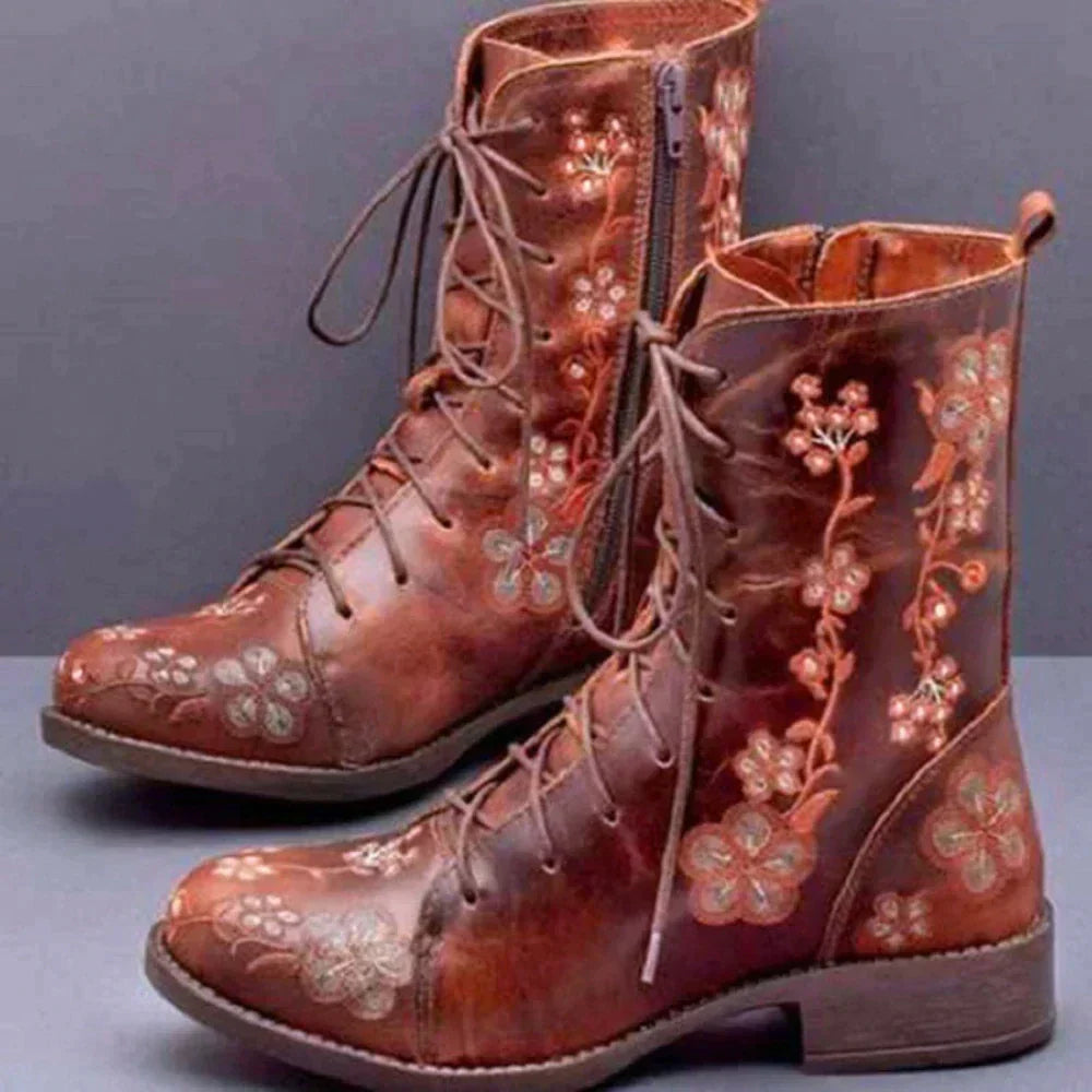 TS | Casual floral lace-up boots