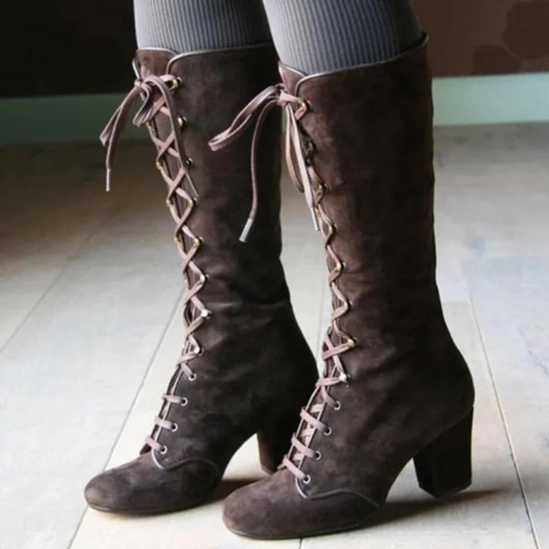 TS | Elegant knee-high lace-up boots with block heel