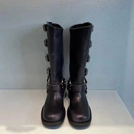 TS | Riding boots with buckle straps