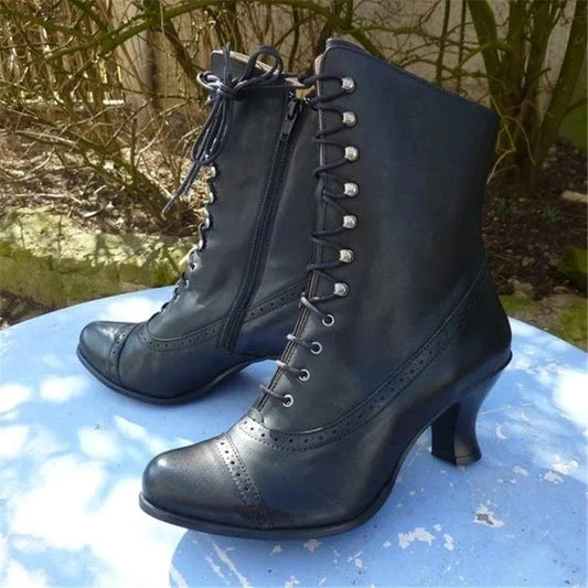 TS | Victorian lace-up boots with heel