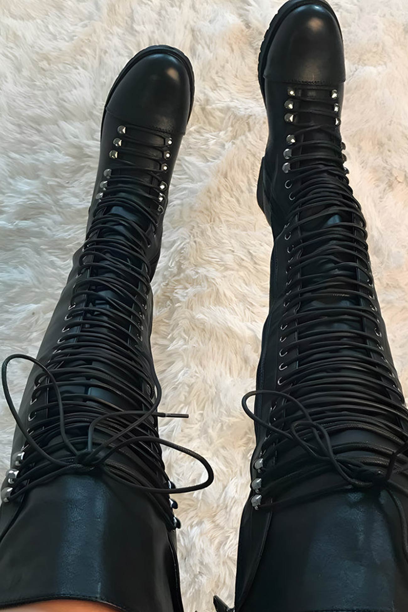 TS | Over-the-knee boots with laces