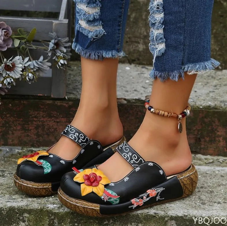 TS | Casual slip-on shoes with thick soles and floral pattern