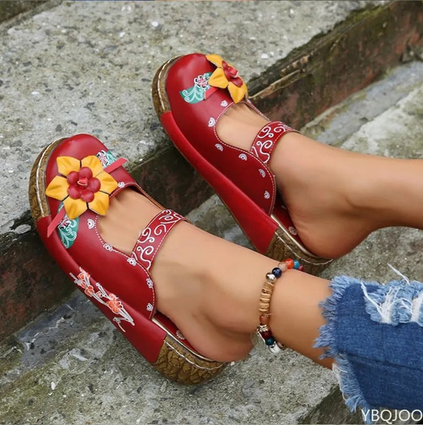 TS | Casual slip-on shoes with thick soles and floral pattern