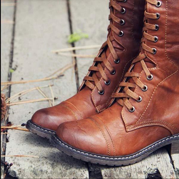 TS | Vintage knee-high lace-up boots