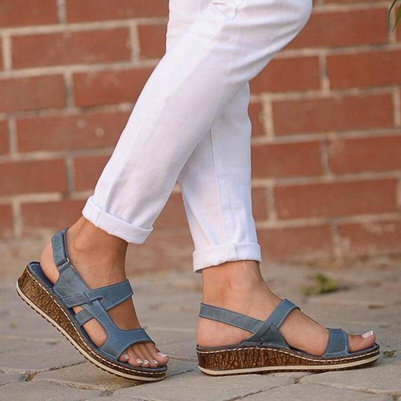 TS | Comfortable wedge sandals with adjustable straps